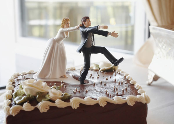 La top-list delle statuine più strane per torte nuziali  Figurine torta  matrimonio, Torte nuziali divertenti, Torta nuziale